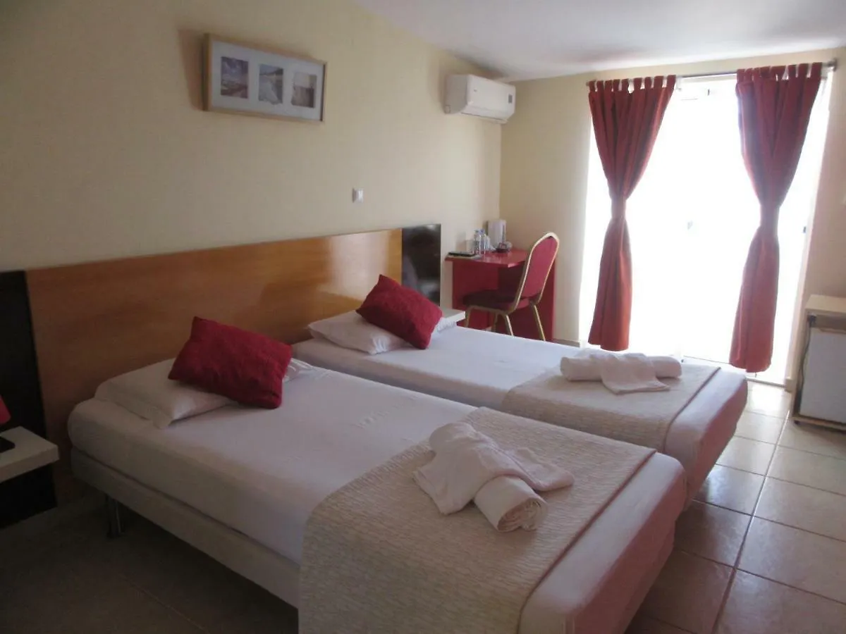 Hotel Tarrafal Residence