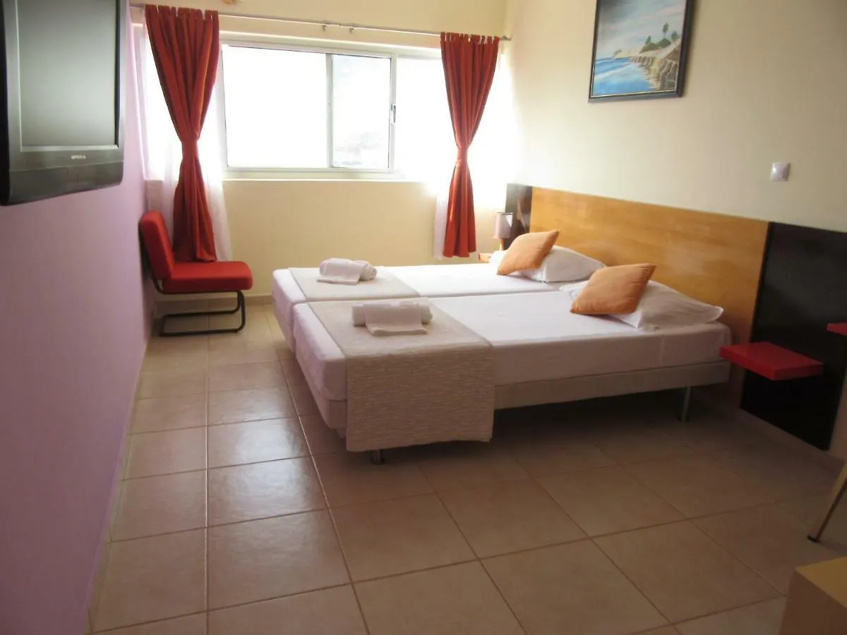 Hotel Tarrafal Residence